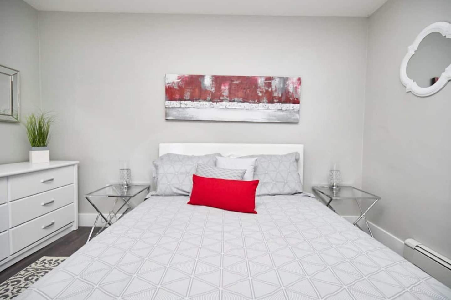 Clifton Hill Hideaway 2B -Two Bedroom Condo Καταρράκτες του Νιαγάρα Εξωτερικό φωτογραφία